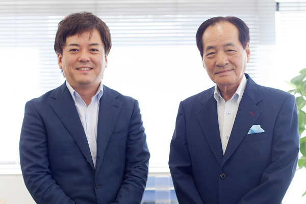 ❤︎期間限定8/5迄：大特価：大人気作家：中田篤さん❤︎ リバーシブル台皿　2個 陶器・磁器 - 作家ものの器と生活雑貨 on-la-cru（オンラクル）